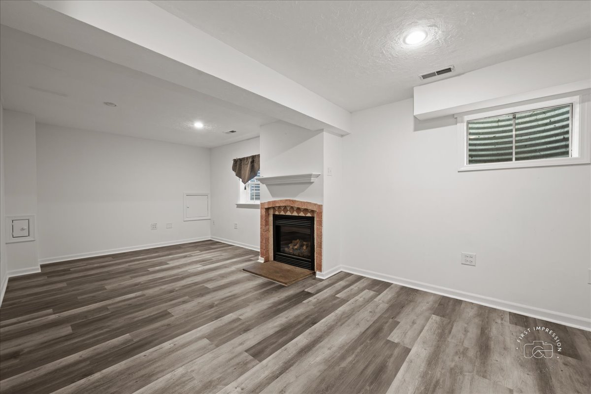 343 Diane Court Property Photo 21