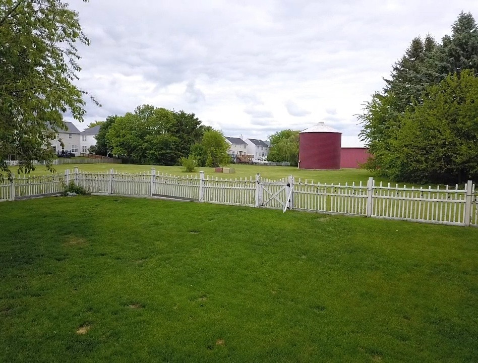 343 Diane Court Property Photo 26
