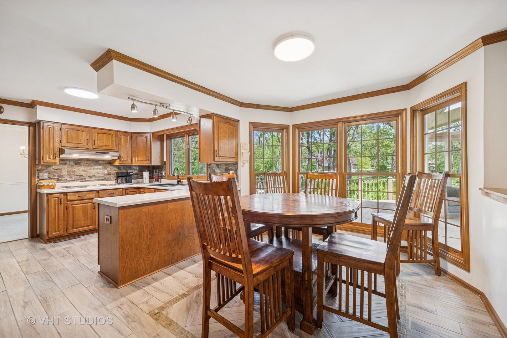 5808 Amherst Court Property Photo 14