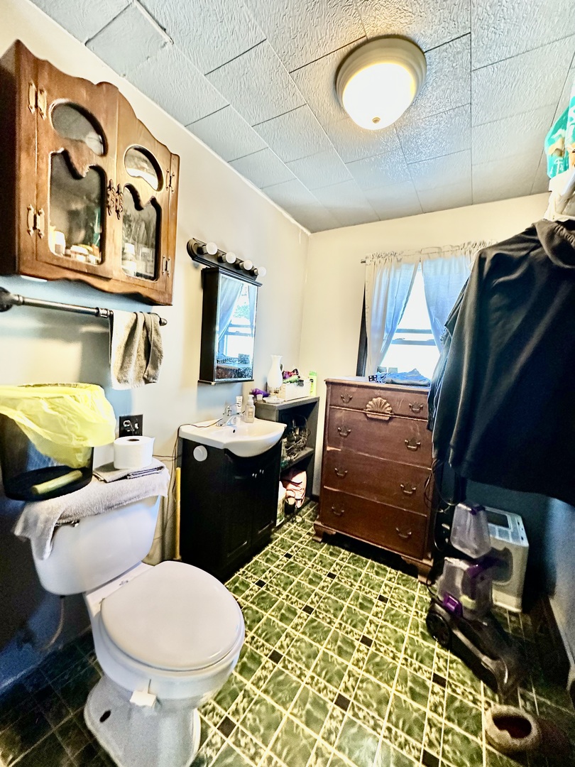 210 N Colorado Avenue Property Photo 8