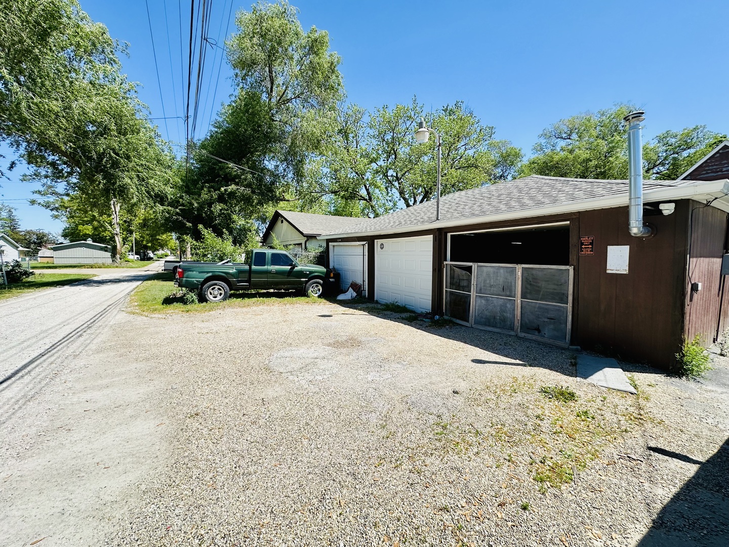 210 N Colorado Avenue Property Photo 20
