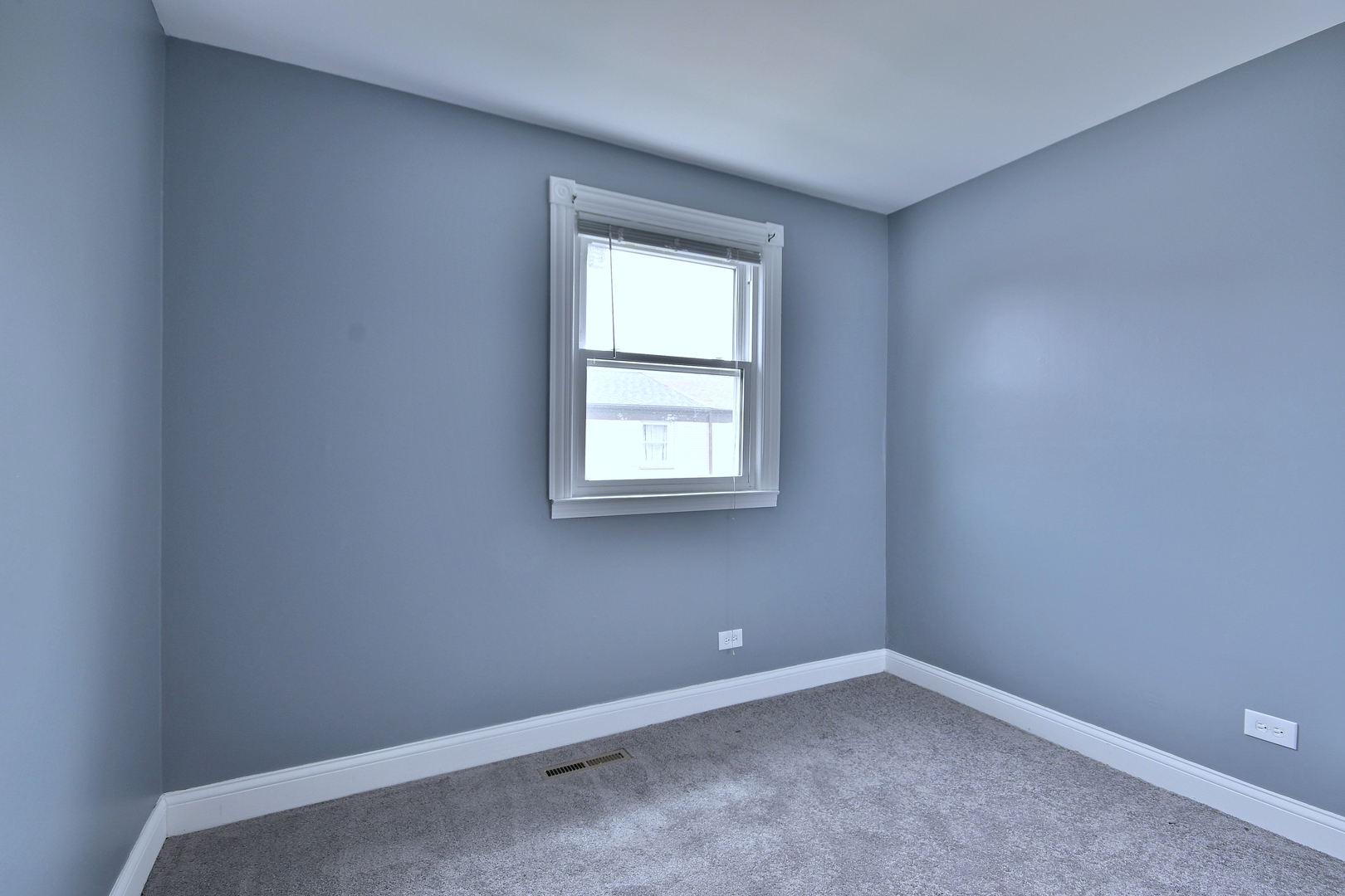 862 Colonial Dr Property Photo 12