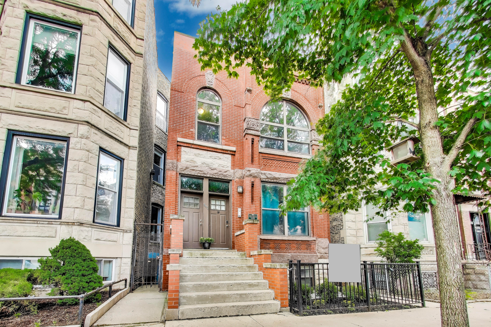 847 N Damen Avenue 2R Property Photo 1