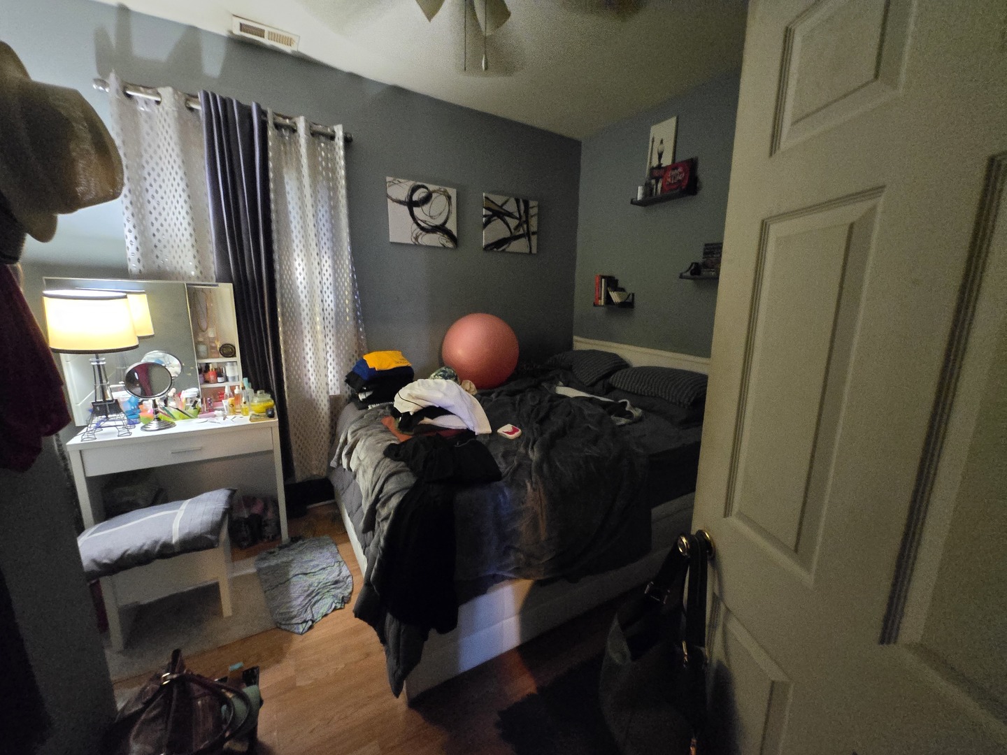 8200 S Escanaba Avenue Property Photo 14