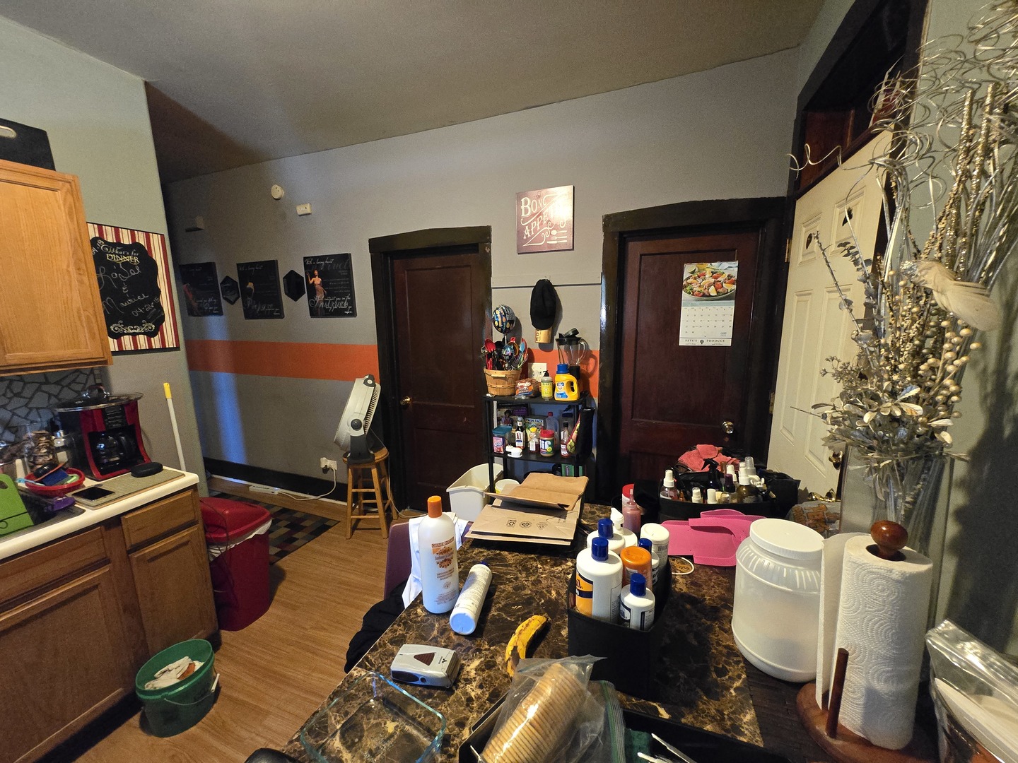 8200 S Escanaba Avenue Property Photo 20