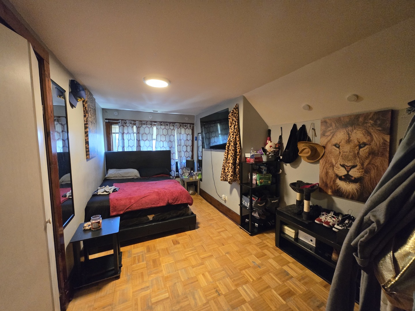 8200 S Escanaba Avenue Property Photo 37