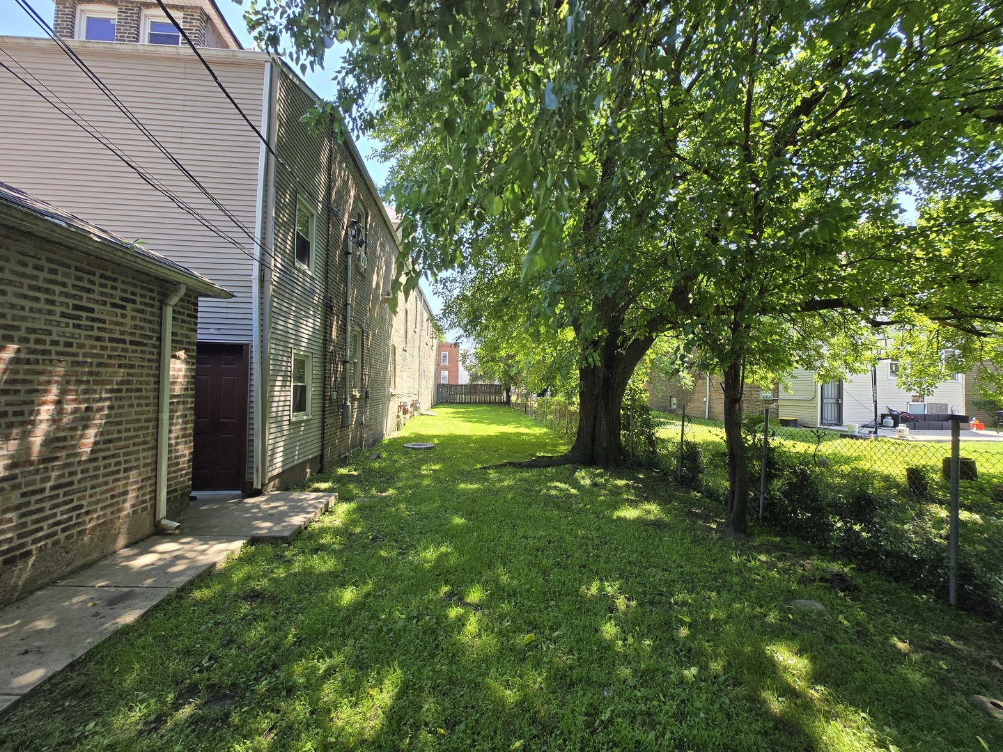 8200 S Escanaba Avenue Property Photo 49