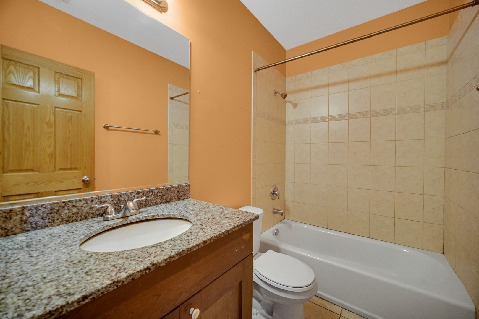 4450 S King Dr Property Photo 16