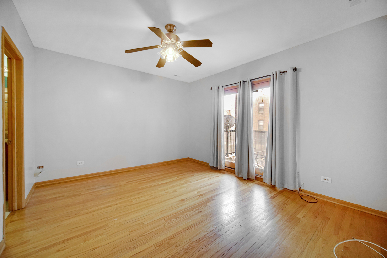 4450 S King Dr Property Photo 17