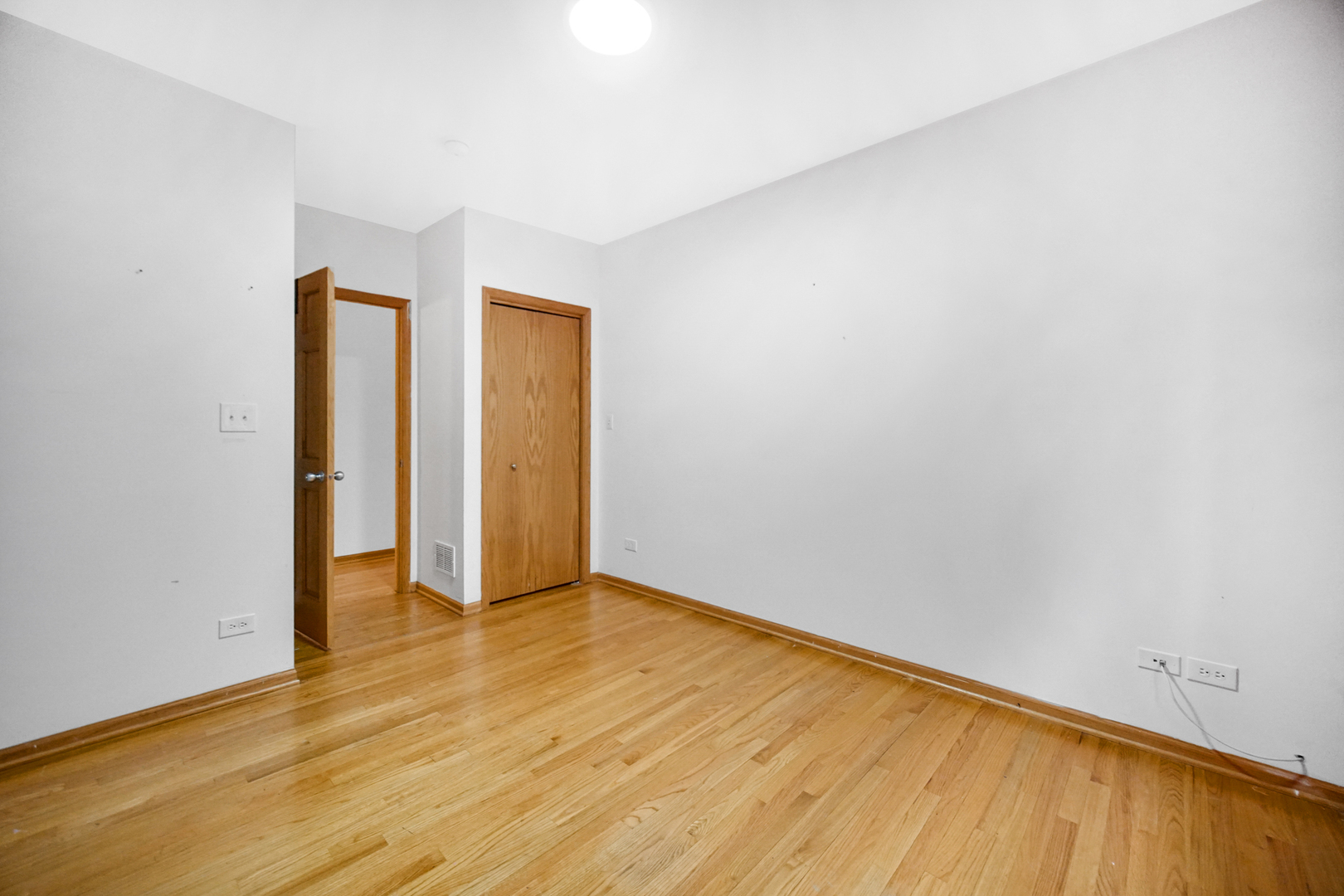 4450 S King Dr Property Photo 18