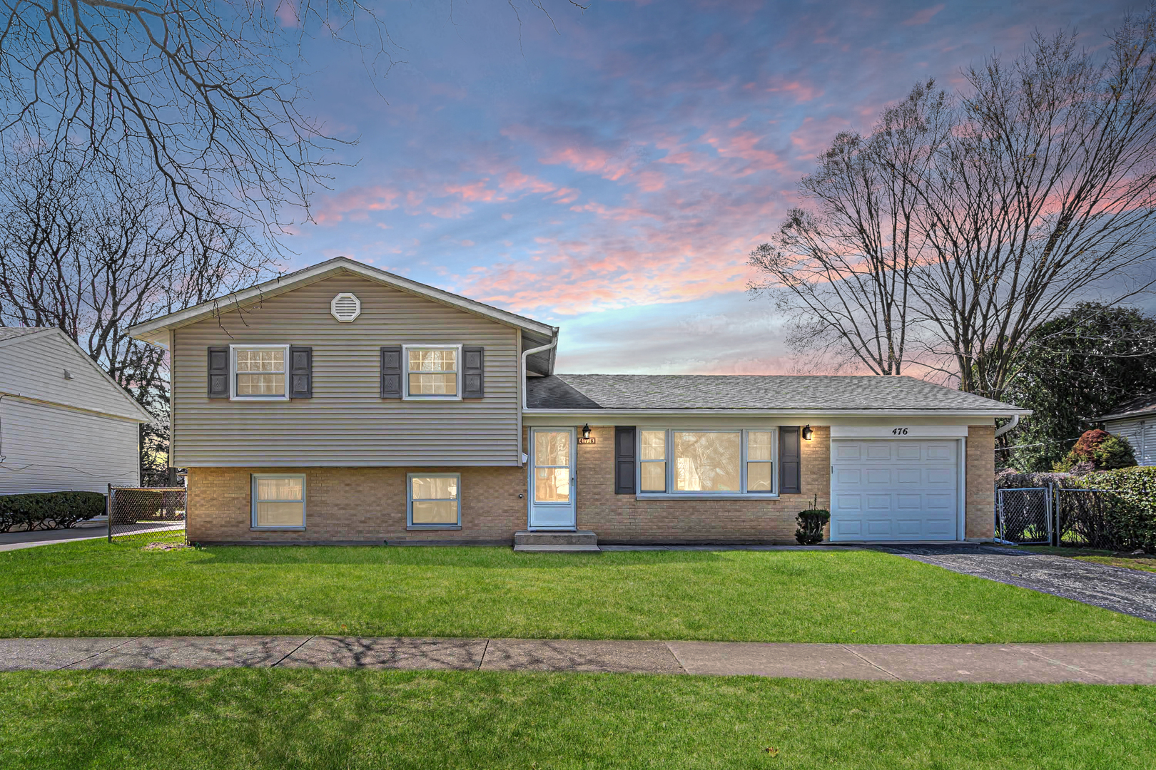 476 Raupp Boulevard Property Photo 1