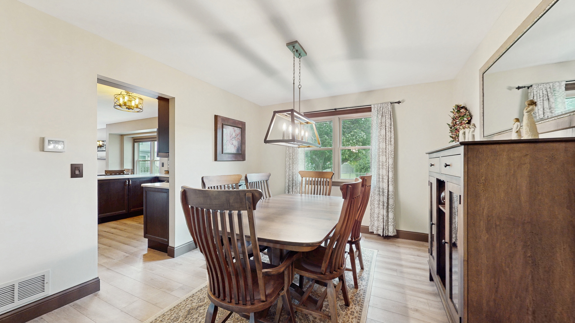1056 Boxwood Drive Property Photo 6