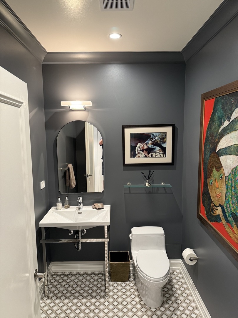 3400 N Lake Shore Drive 6a Property Photo 10