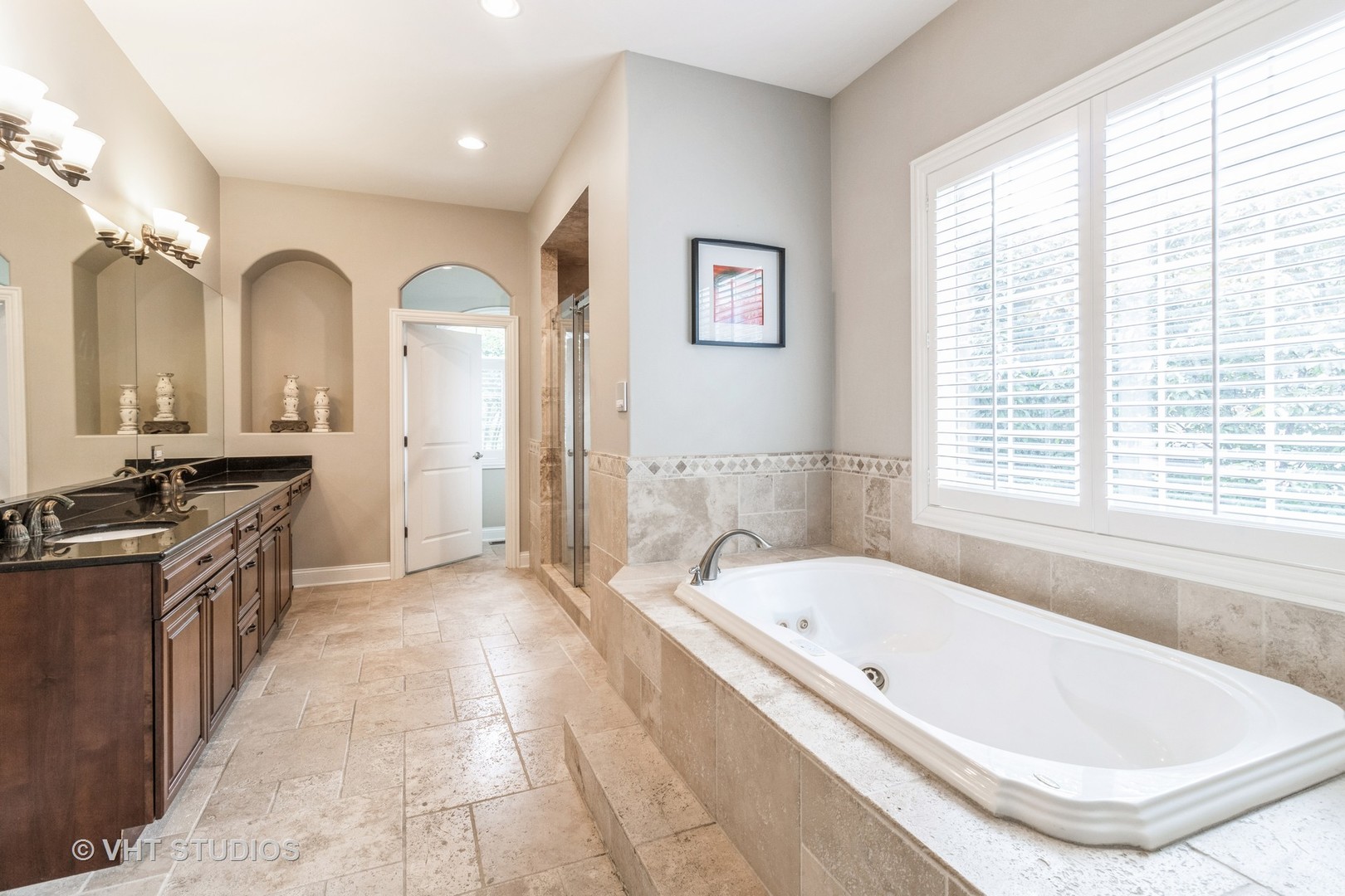4111 Douglas Road Property Photo 11