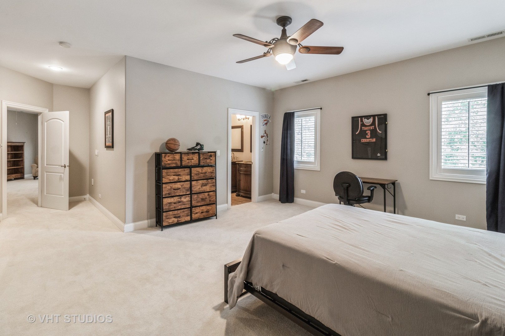 4111 Douglas Road Property Photo 17