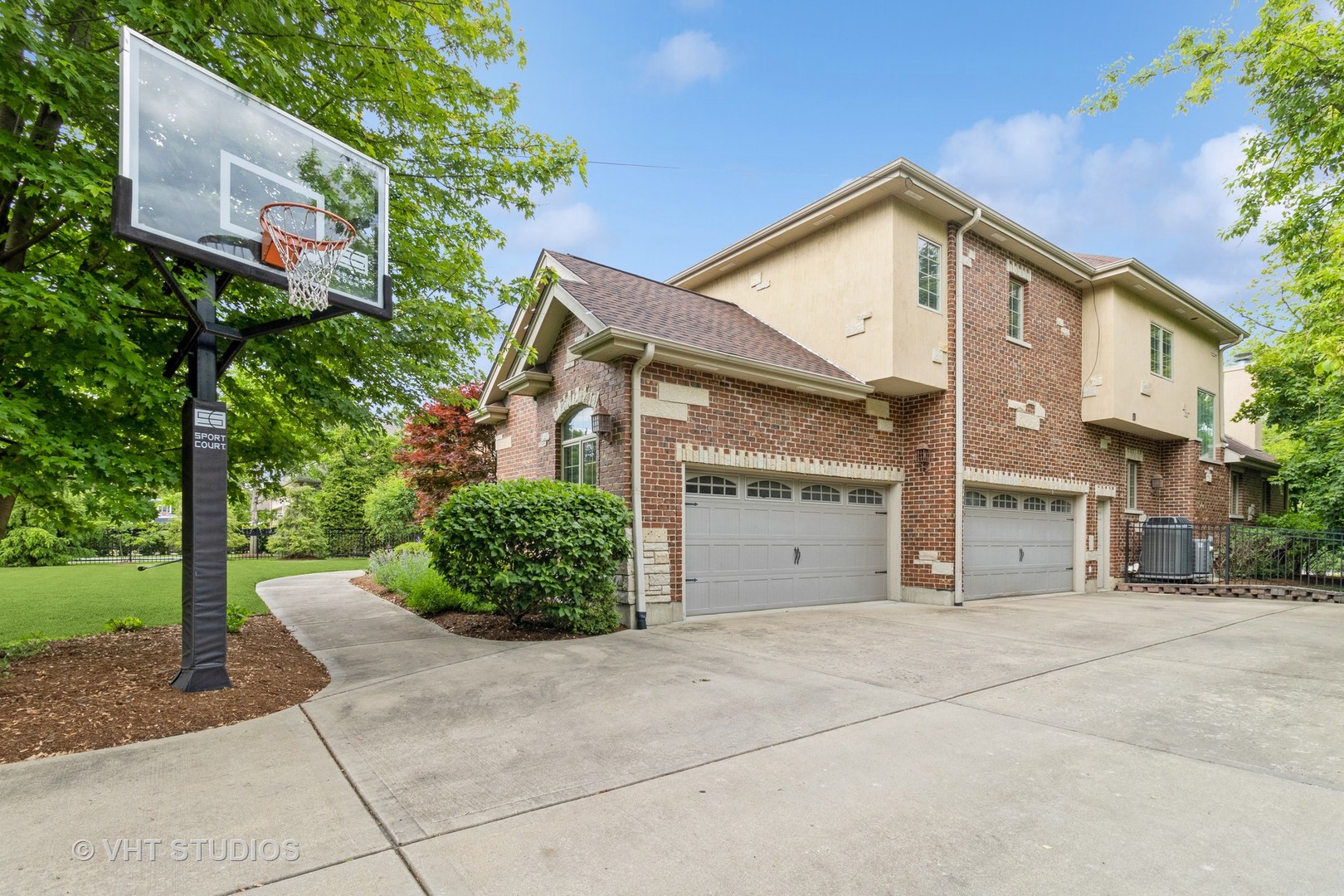 4111 Douglas Road Property Photo 23