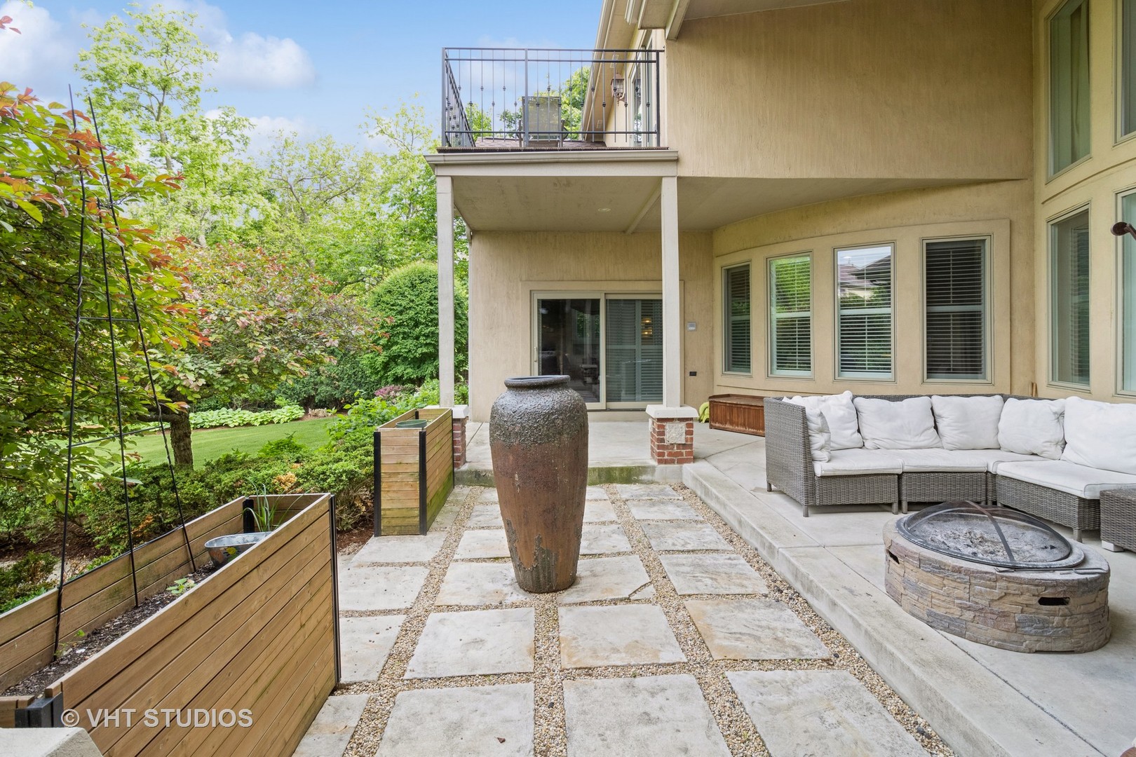 4111 Douglas Road Property Photo 25