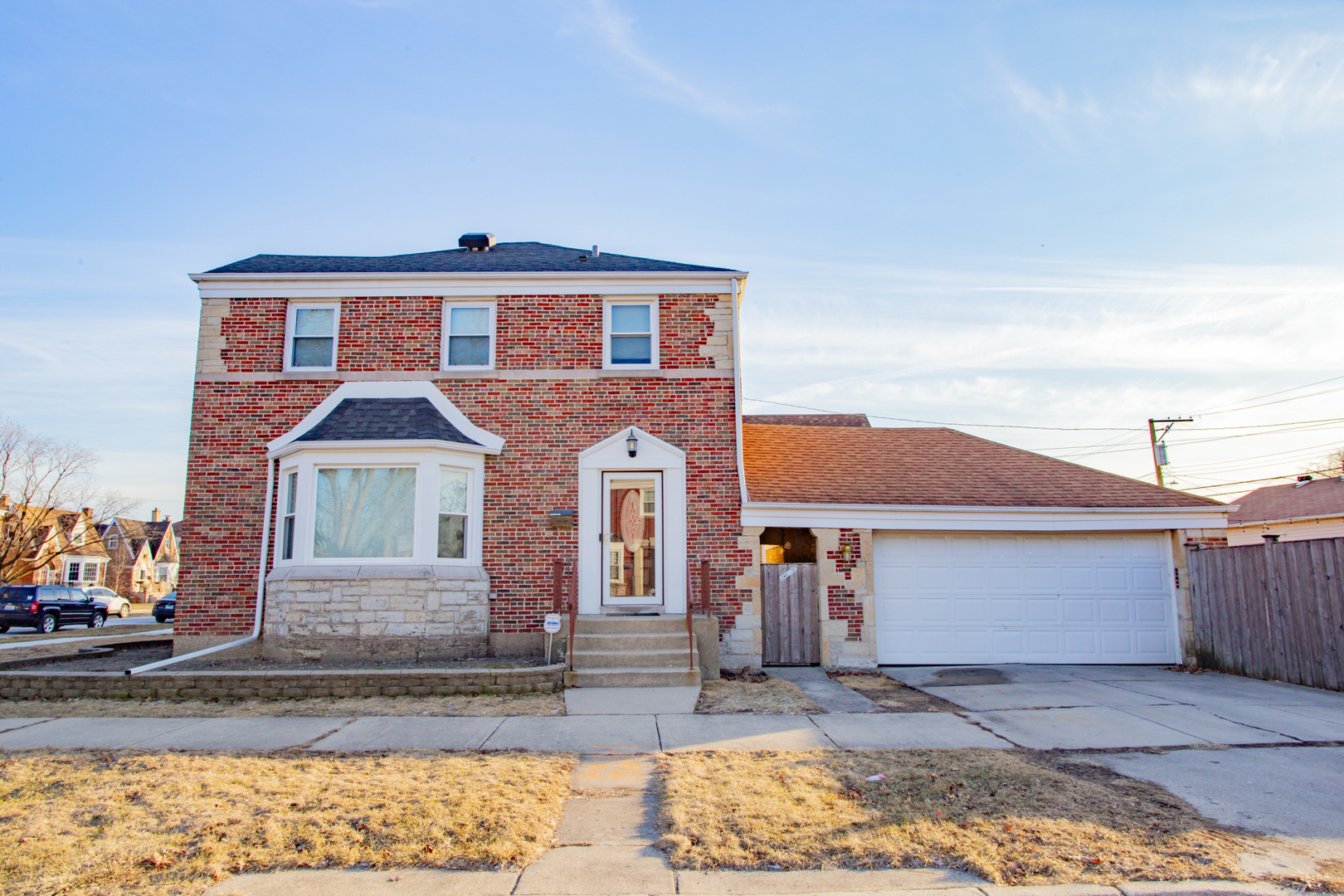 3356 N New England Avenue Property Photo 1