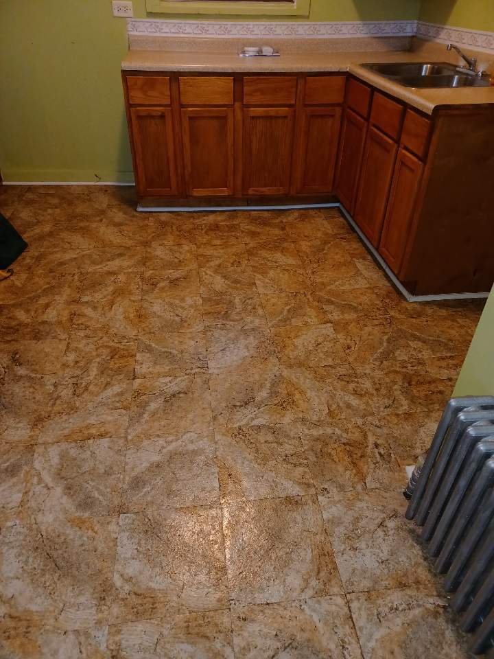 8056 S Burnham Avenue Property Photo 5