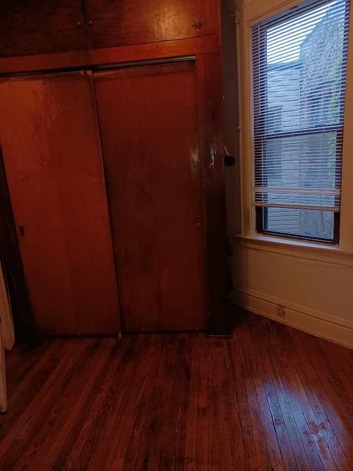 8056 S Burnham Avenue Property Photo 10