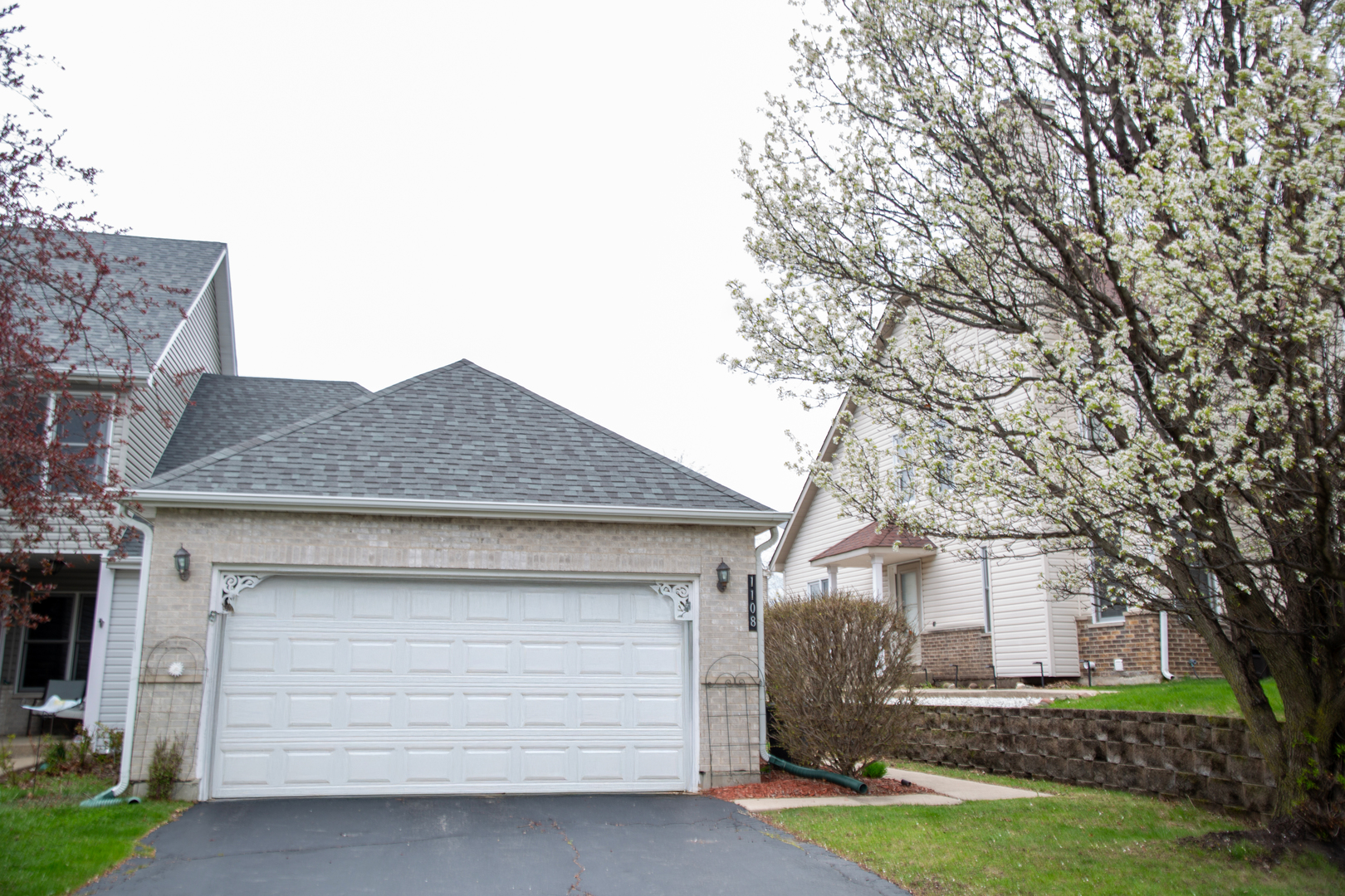 1108 Viewpoint Drive Property Photo 1