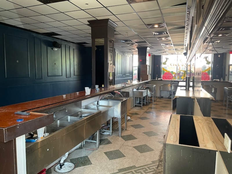 76 S Grove Avenue A Property Photo 6