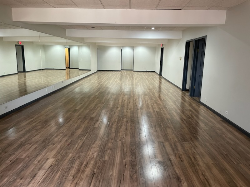 76 S Grove Avenue A Property Photo 8