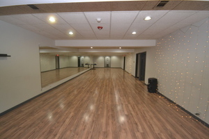 76 S Grove Avenue A Property Photo 14