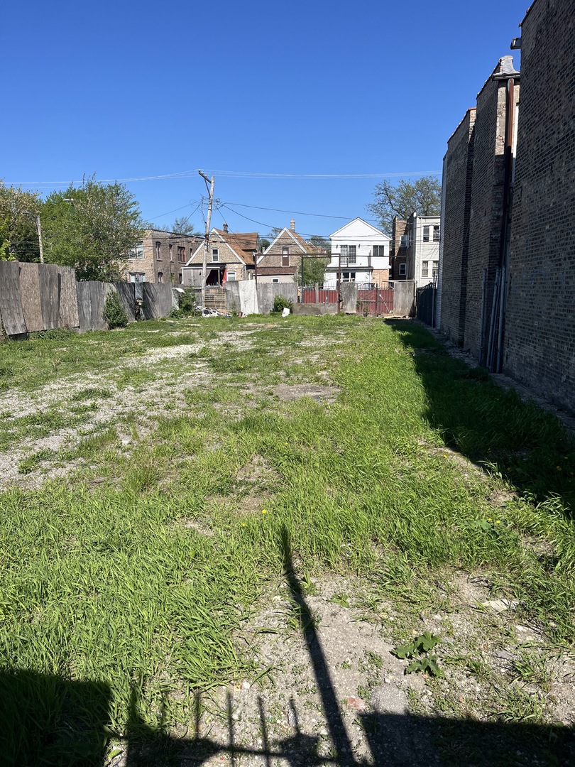 1125 N Pulaski Road Property Photo 3
