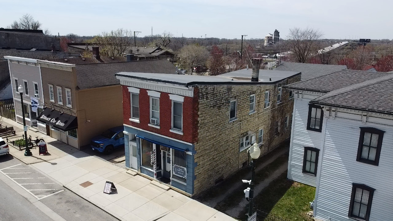 809 S State St Property Photo 17