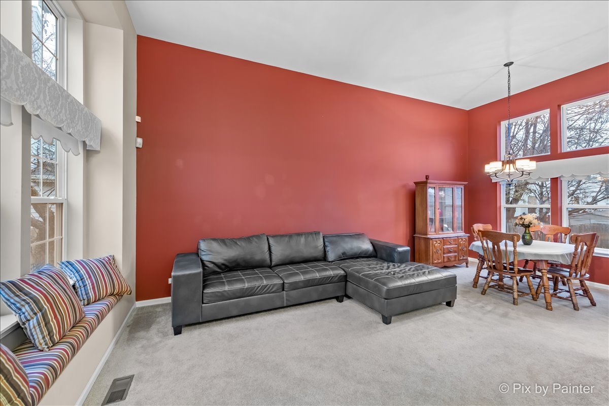 553 S Haverhill Lane Property Photo 3