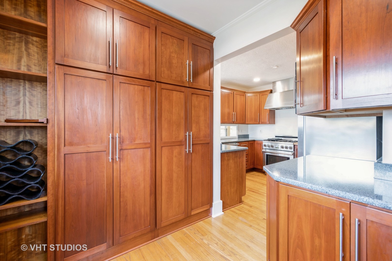 376 Douglas Avenue Property Photo 15