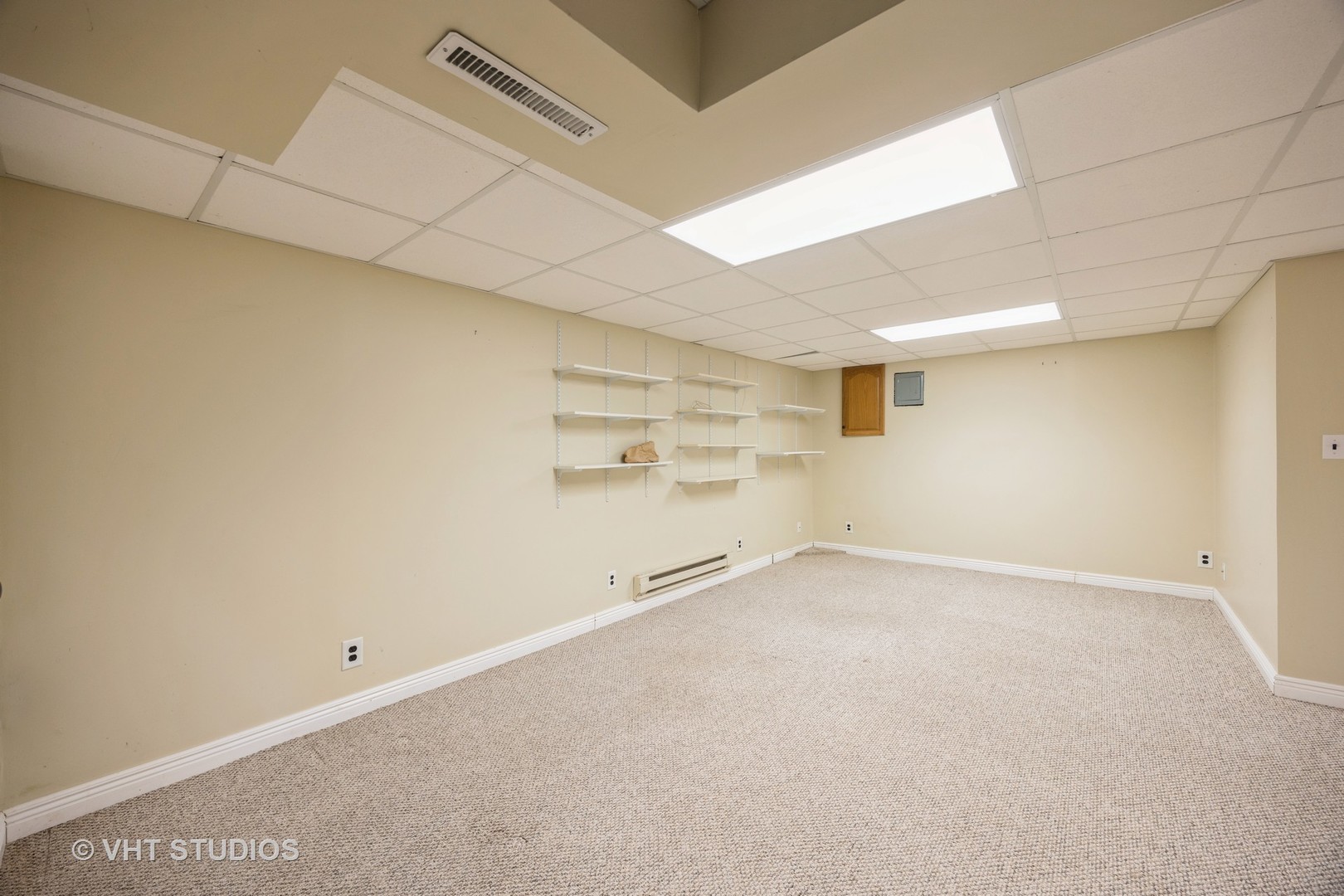 376 Douglas Avenue Property Photo 16