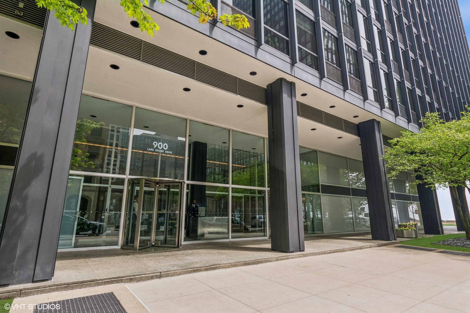 900 N Lake Shore Drive 2906 Property Photo 1