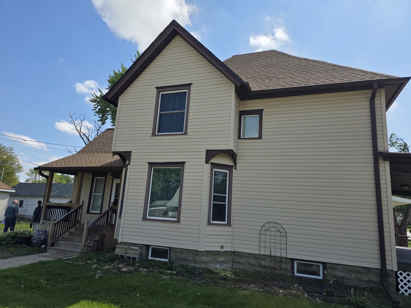 401 Dixon Avenue Property Photo 2