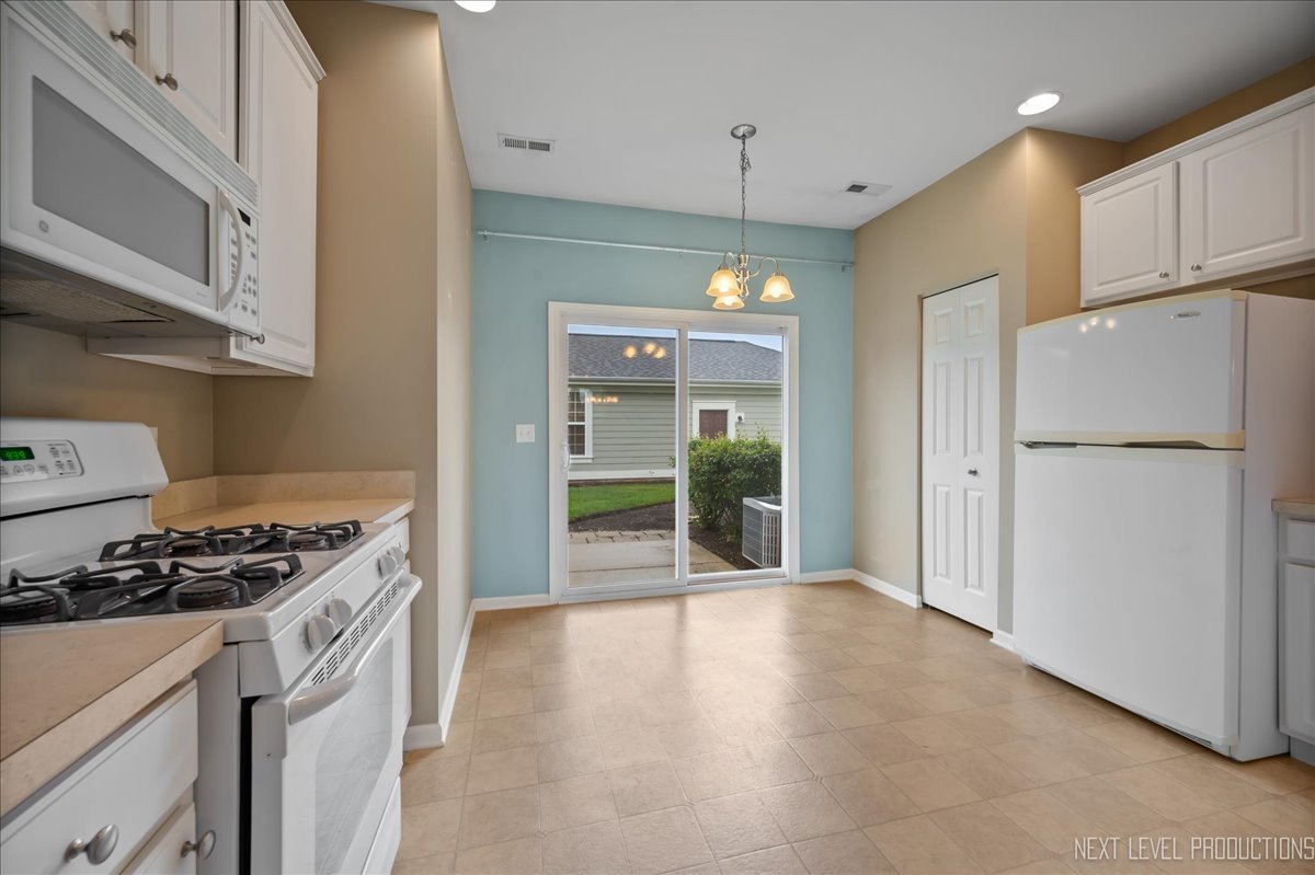 1218 Mariemont Road C Property Photo 7