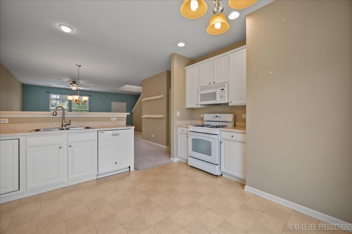 1218 Mariemont Road C Property Photo 9