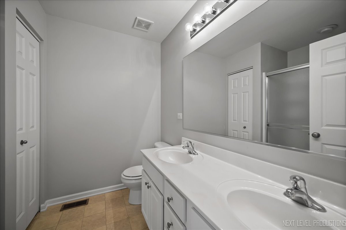 1218 Mariemont Road C Property Photo 19