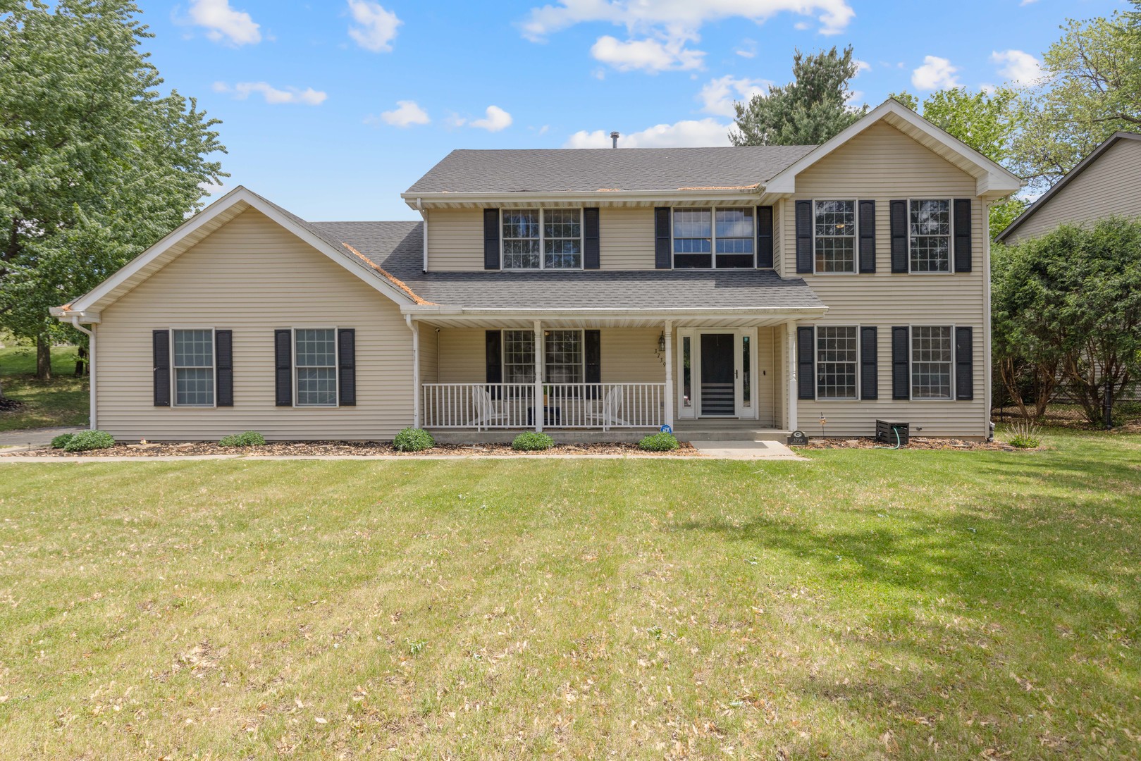 3739 Applewood Lane Property Photo 1
