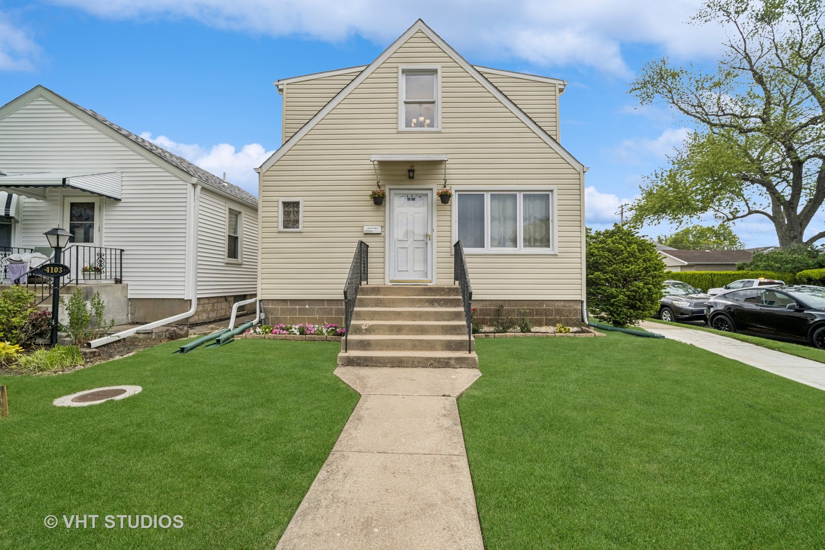 4101 N Ozark Avenue Property Photo 1