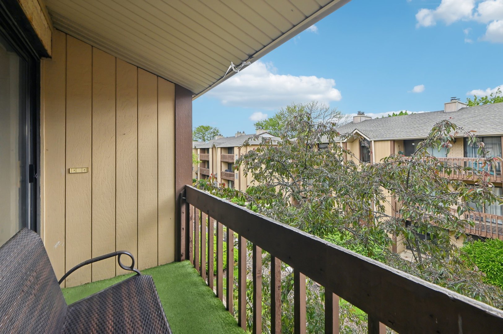 111 Olesen Drive 3f Property Photo 21