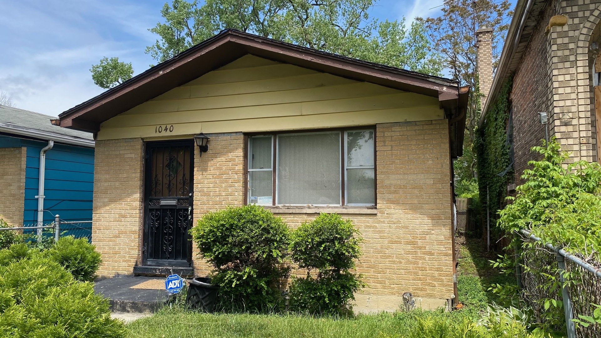 1040 W 104th Street Property Photo 1