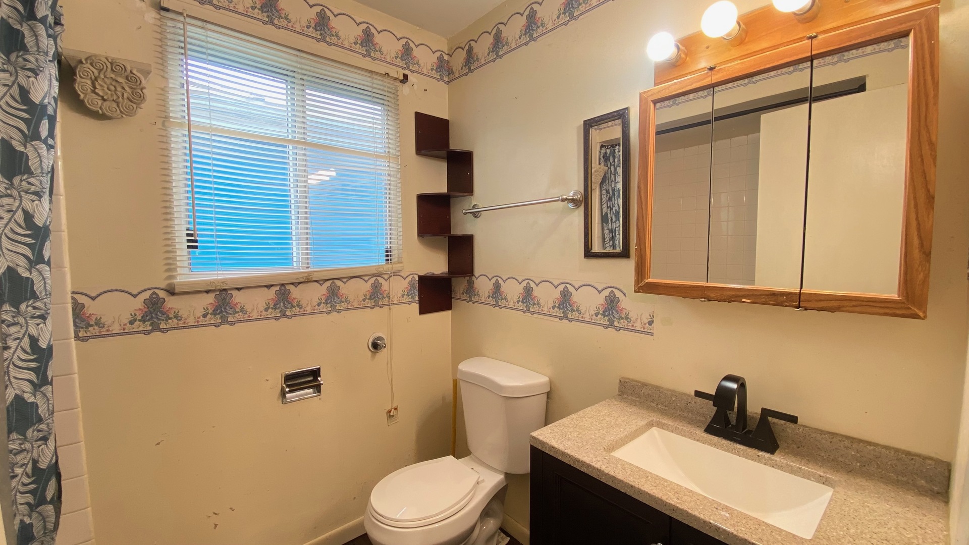 1040 W 104th Street Property Photo 6