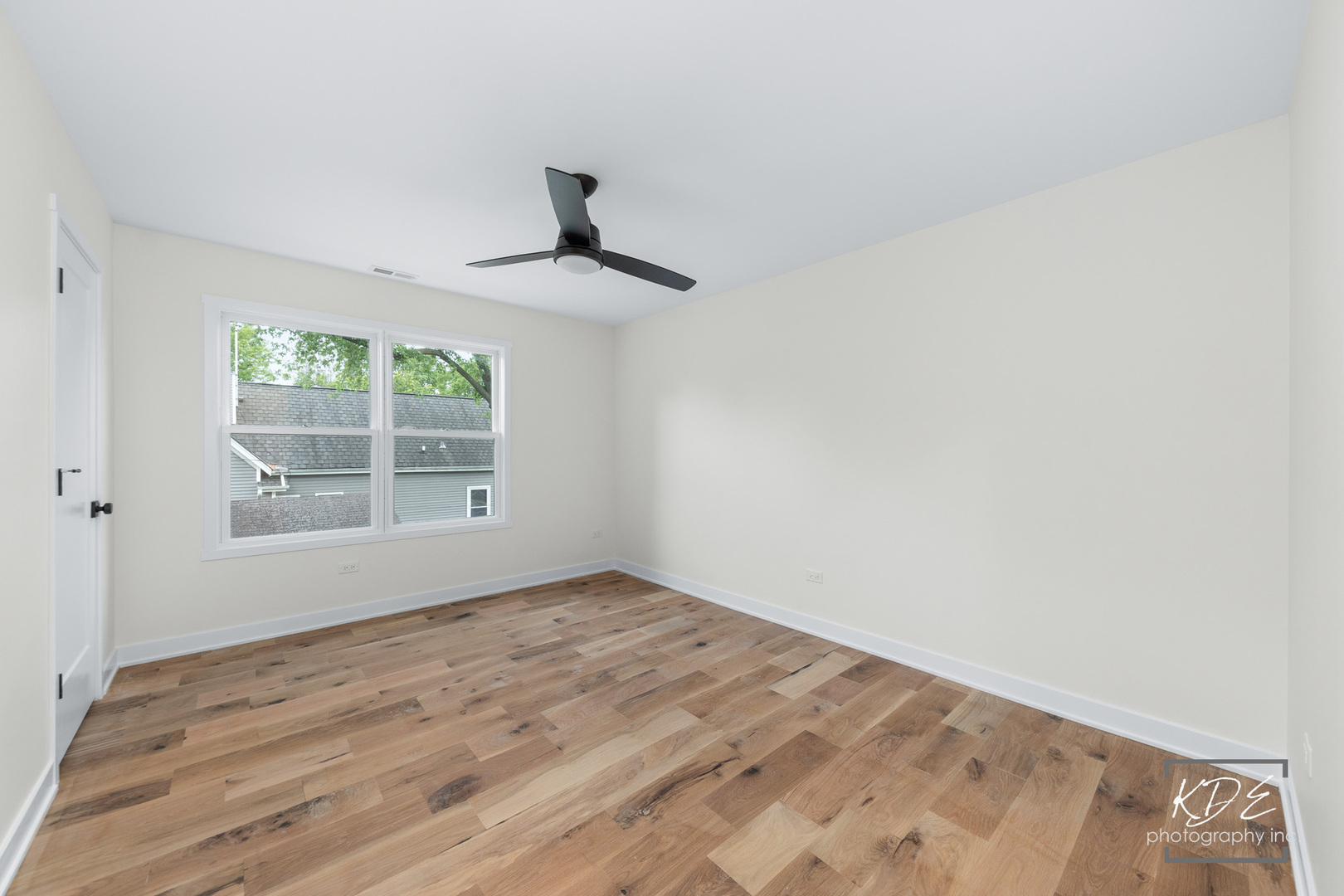 715 N Brainard Street Property Photo 24