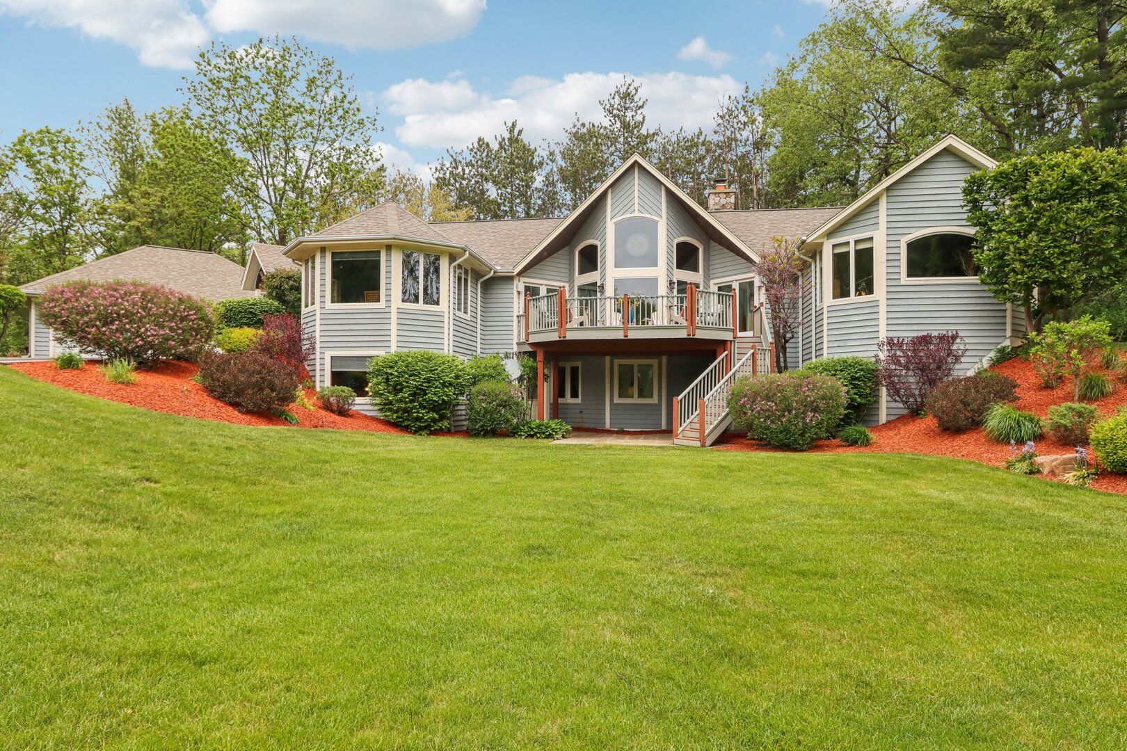 6430 Briarwood Drive Property Photo 1