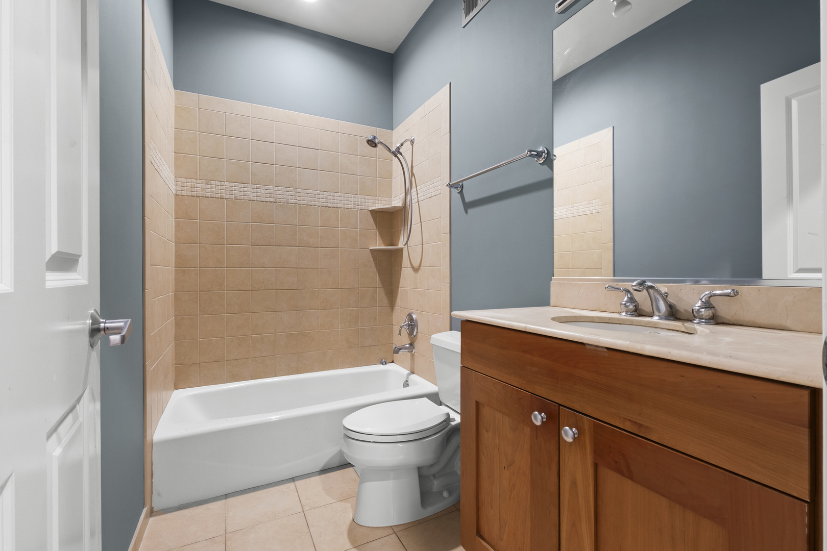 1355 W Washington Boulevard 4d Property Photo 24