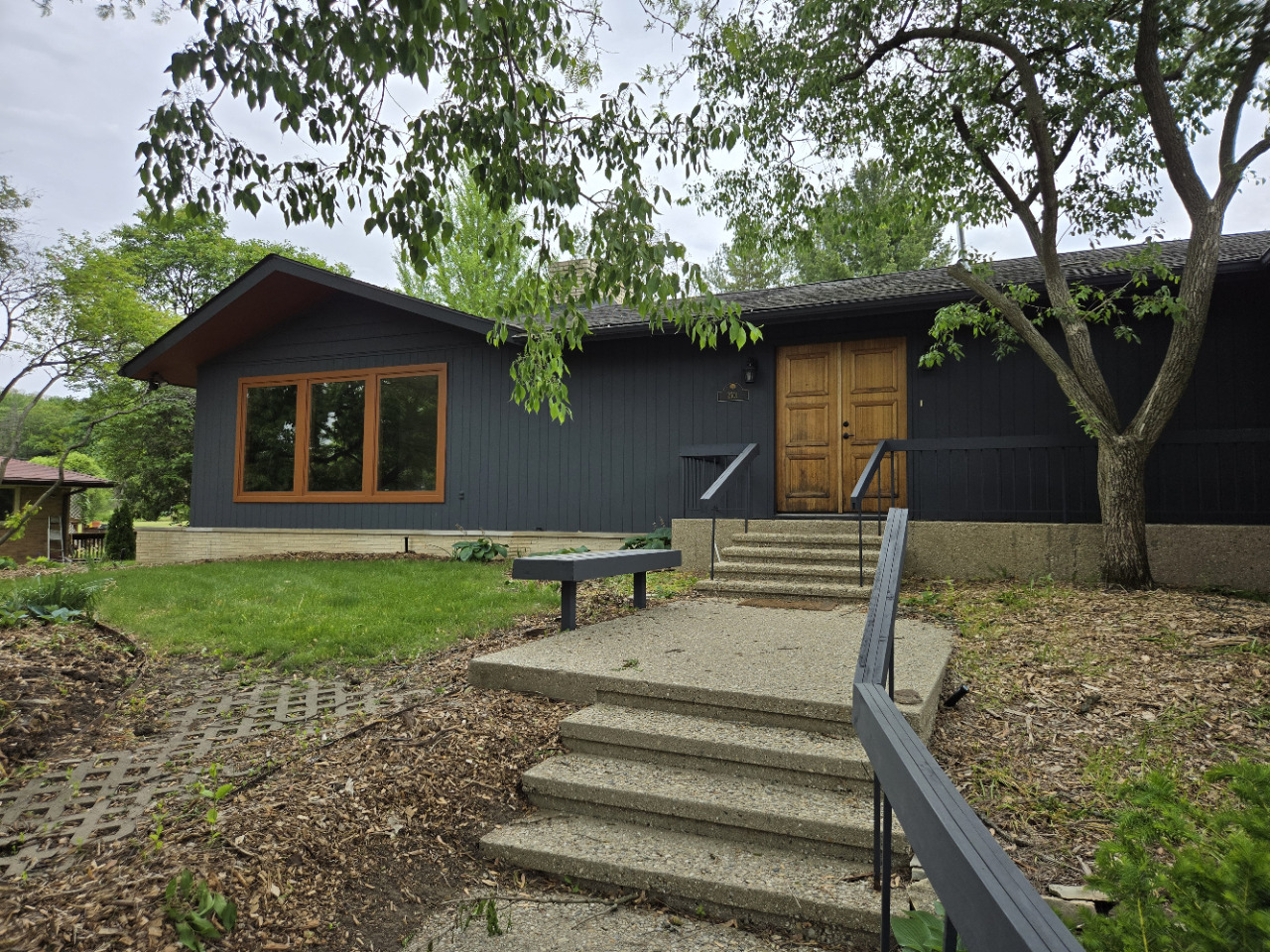 2501 Spring Brook Avenue Property Photo 1