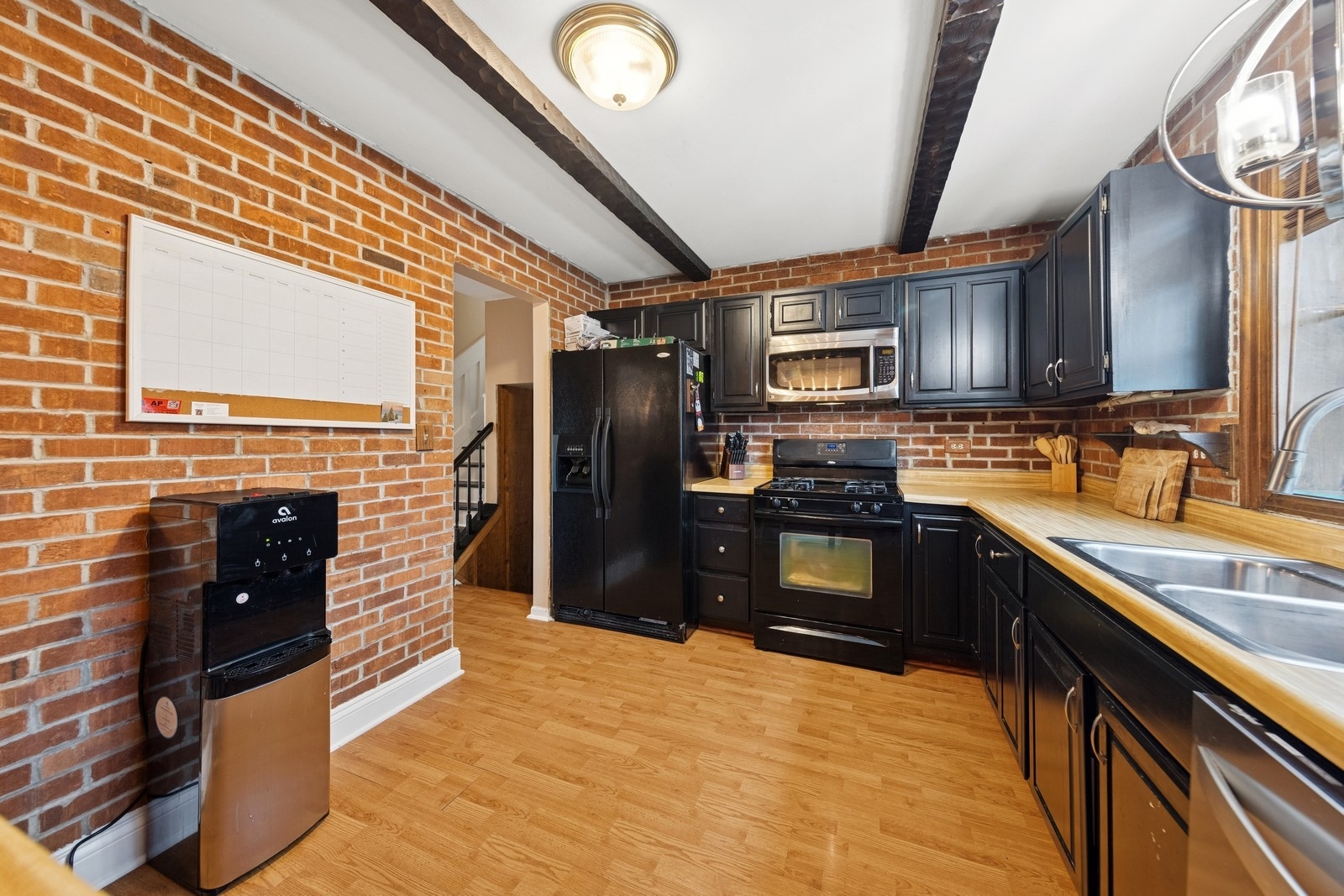 122 E Sherman Street Property Photo 6