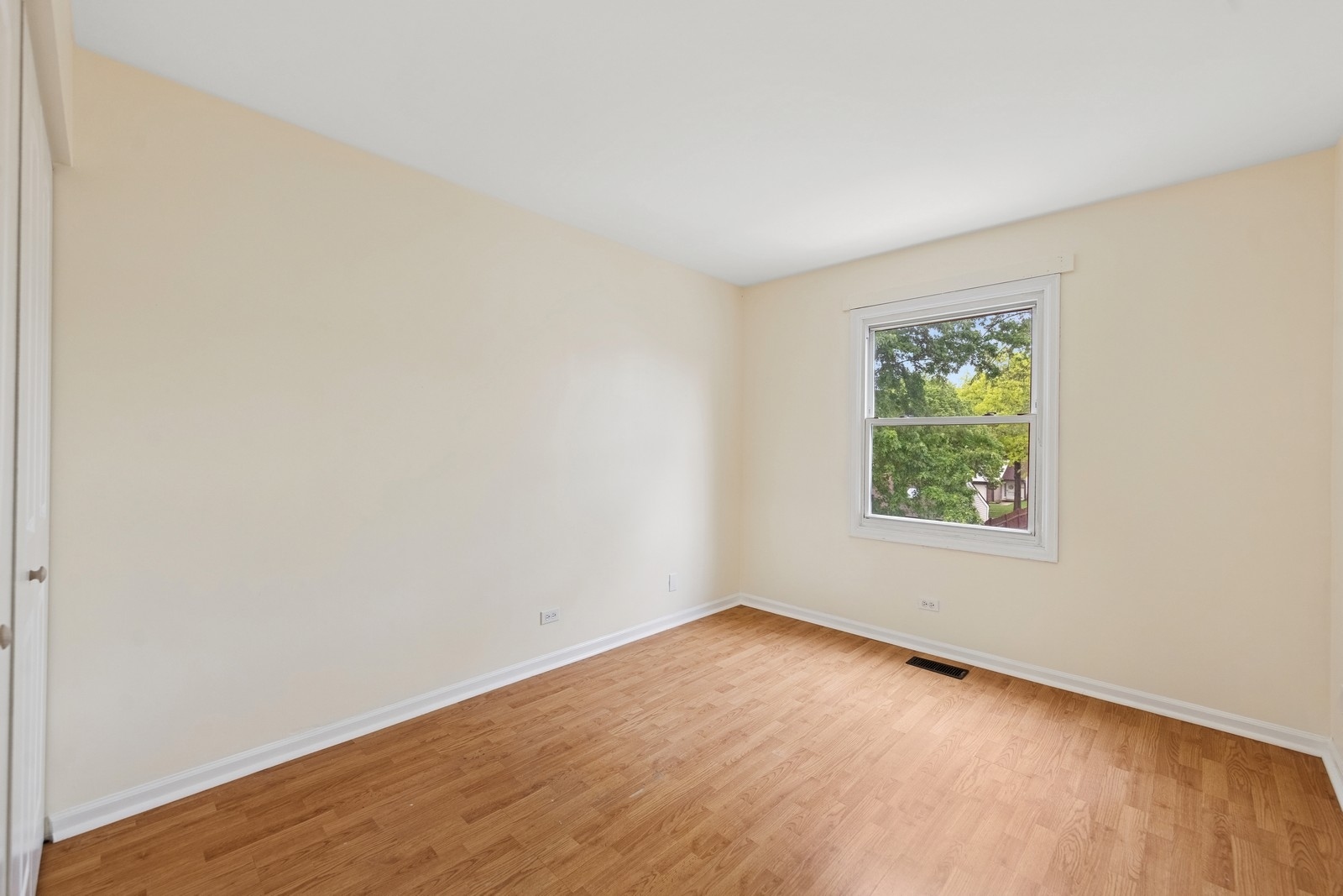 122 E Sherman Street Property Photo 11