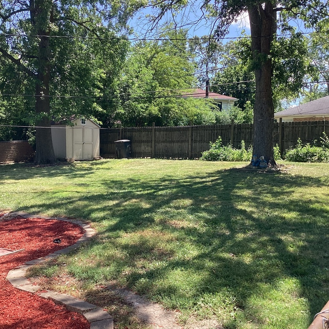 237 Marquette St Property Photo 17